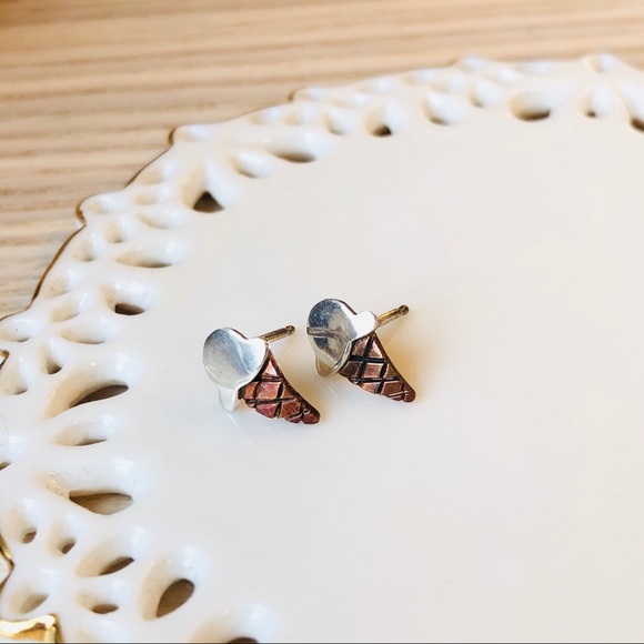 🍦EARRINGS // Dainty Mini Ice Cream Cones - Picture 1 of 7